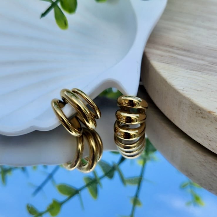 Three Layer Gold Earcuff